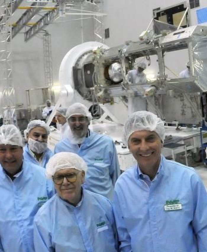 Cambiamos futuro por pasado: Macri cancela todos los proyectos del INVAP, la «NASA argentina» de Bariloche