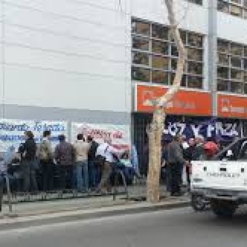 Energía san Juan: trabajadores realizan cese de actividades