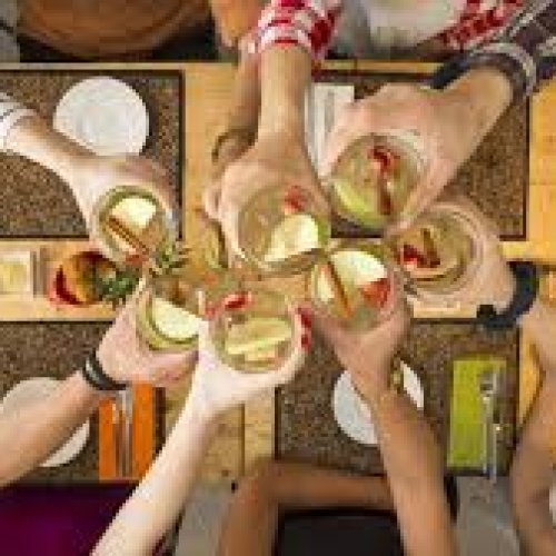 ¿Por qué festejamos el Día del Amigo?