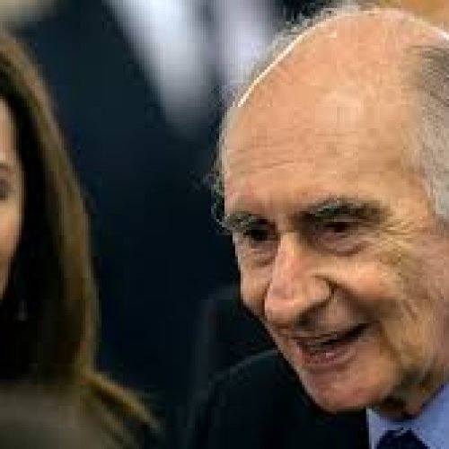 De la Rúa no quiere pagar Ganancias, pidió que lo eximan del pago en su pensión como expresidente.