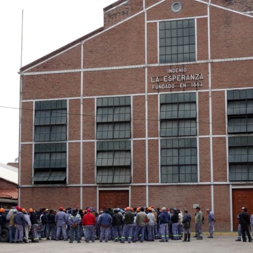 Jujuy: trabajadores del ingenio La Esperanza denuncian a Morales de  echar 400 personas y privatizar la empresa