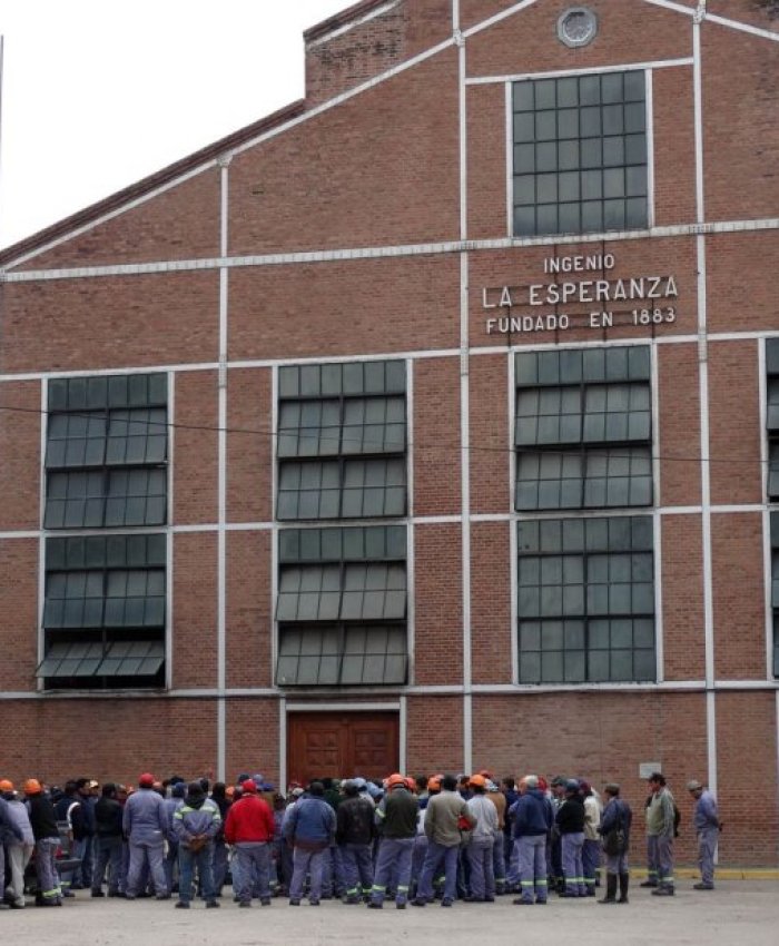 Jujuy: trabajadores del ingenio La Esperanza denuncian a Morales de  echar 400 personas y privatizar la empresa