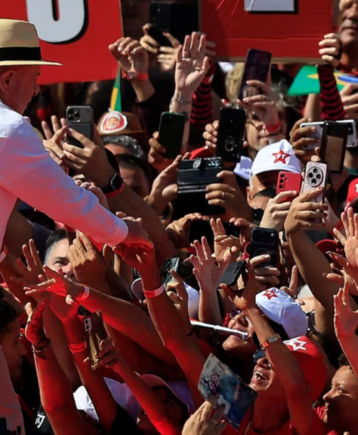 BRASIL: miles de ciudadanos se movilizan en apoyo a la reelección del presidente Lula da Silva a pocos días de las elecciones 