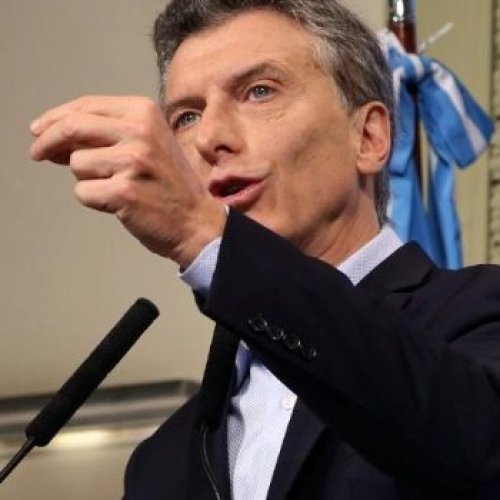 Debido a la crisis el Gobierno convocó a empresas y gremios a firmar un acuerdo para cuidar el empleo