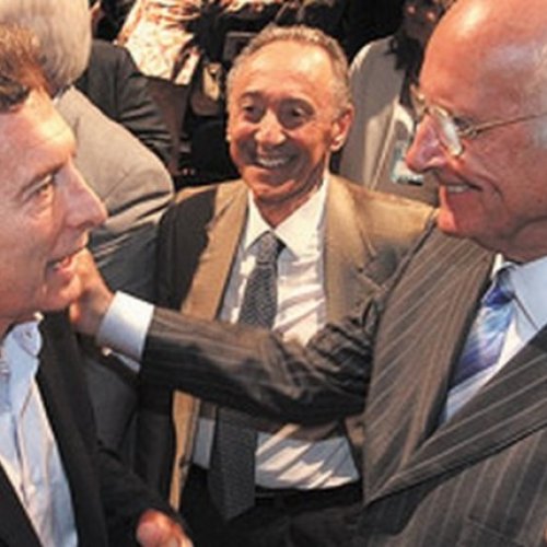 Apagón y crisisis total en los medios de comunicación argentinos: más poder a Clarín, cierres y despidos