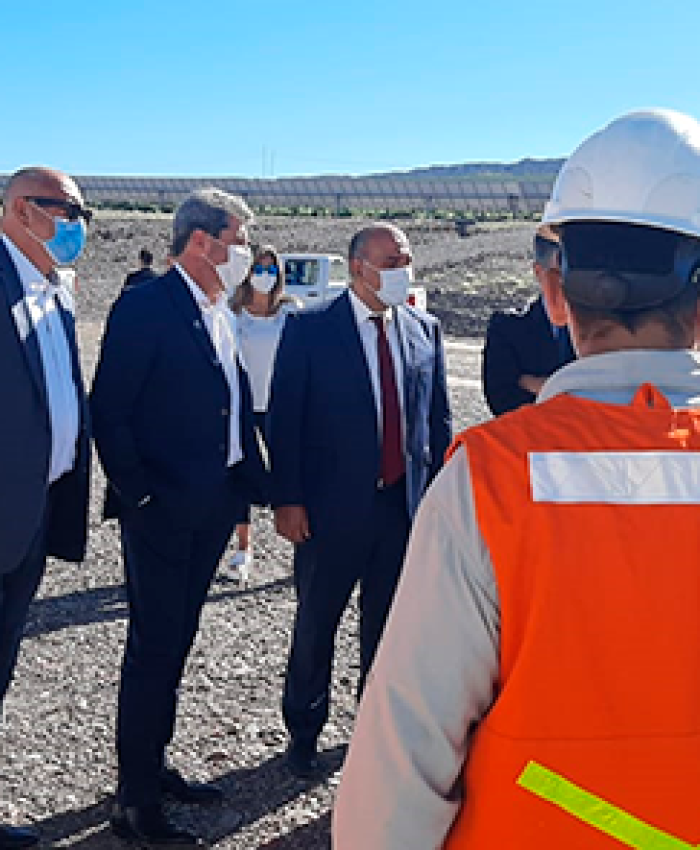 ANUNCIOS DE YPF Y EL GOBIERNO NACIONAL