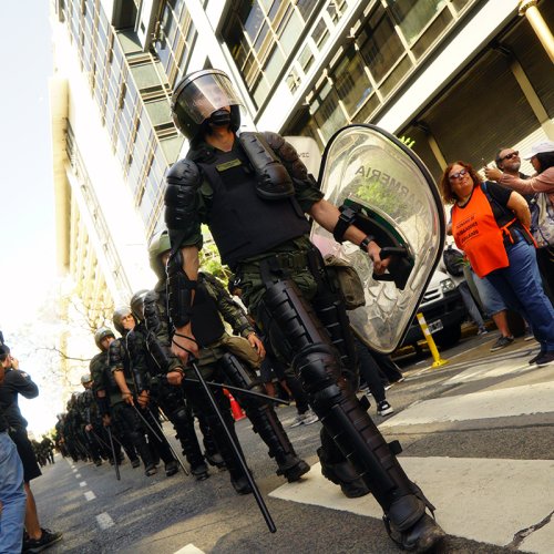 Un juez federal declaró nulo el protocolo antipiquetes de Patricia Bullrich