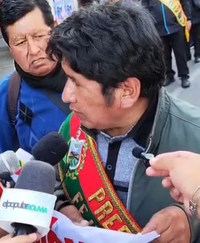 BOLIVIA: la Federación de Juntas Vecinales se movilizó contra el aumento del precio del pan, las tarifas de los servicios básicos y la canasta familiar