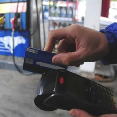 Suspenderán desde el 1 de enero el pago con tarjeta de crédito en estaciones de servicio