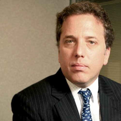 Dujovne almuerza con la UIA, con la reforma tributaria en la agenda