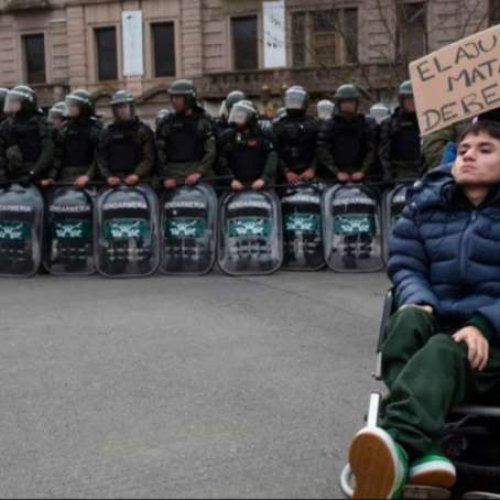 El Gobierno dispuso aumentos en Discapacidad pero sigue sin respetar la Ley de Emergencia