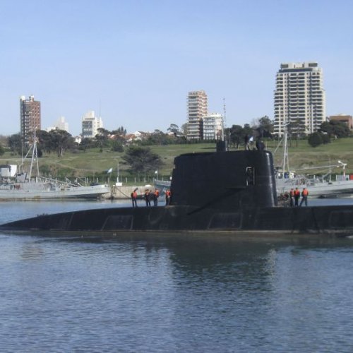 zzzznacg2 NOTICIAS ARGENTINAS BAIRES NOVIEMBRE 19 (ARCHIVO) A pesar de las condiciones meteorológicas adversas, continuó hoy la búsqueda del submarino ARA San Juan extraviado en alta mar cuando cubría el trayecto entre las ciudades de Ushuaia y Mar del Plata, mientras que se intensificó el rastrillaje aéreo.. FOTO NA ARCHIVO ARMADA ARGERNTINA zzzz