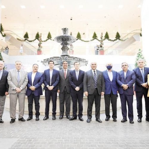 Los gobernadores del Norte Grande volverán a elevar planteos en bloque el viernes en Iguazú, en el marco de una coalición relanzada a fin de 2020 y que mixtura a Ejecutivos del Frente de Todos, de JxC y de fuerzas locales.