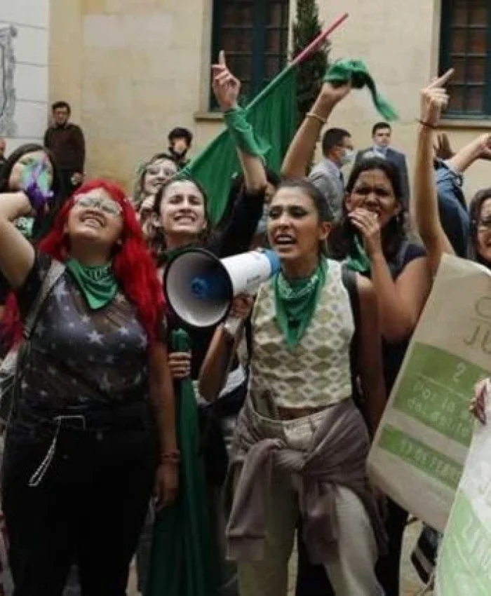 Colombia se convirtió en el primer país latinoamericano en despenalizar el aborto hasta la semana 24