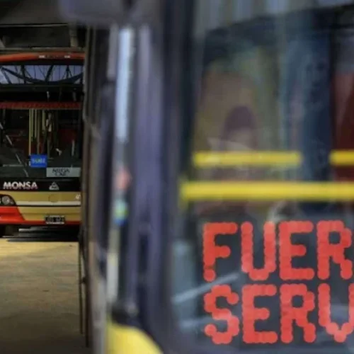 Paro nacional de transporte: los gremios convocan contra Milei