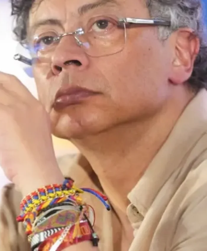 Petro acusa a Ecuador de sabotear el proceso de paz y señala a Noboa por la entrada de armas en la frontera