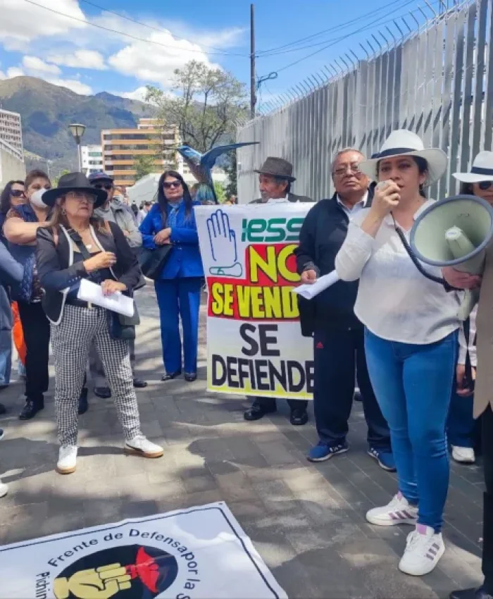 Los jubilados reclaman que, además de esta iniciativa legal, el Ejecutivo ha incumplido con la devolución del IVA, lo que afecta directamente su ya precaria economía.
