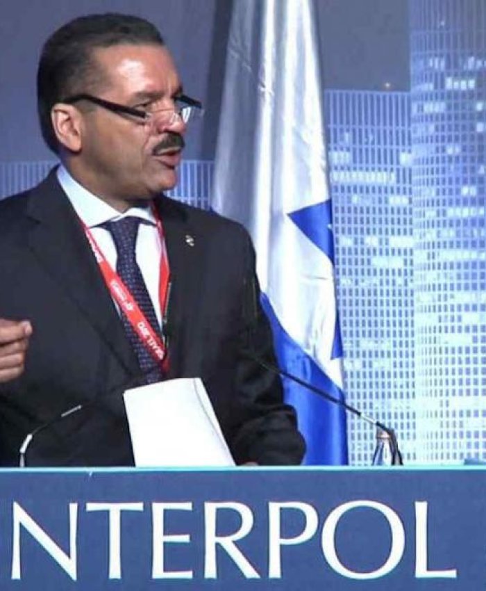 El ex secretario de Interpol denunció a Bonadio y a Clarín por la operación contra CFK