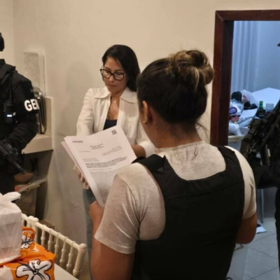 ECUADOR: ex candidata presidencial y principal figura de Revolución Ciudadana Luisa González, denuncia persecución política tras su detención