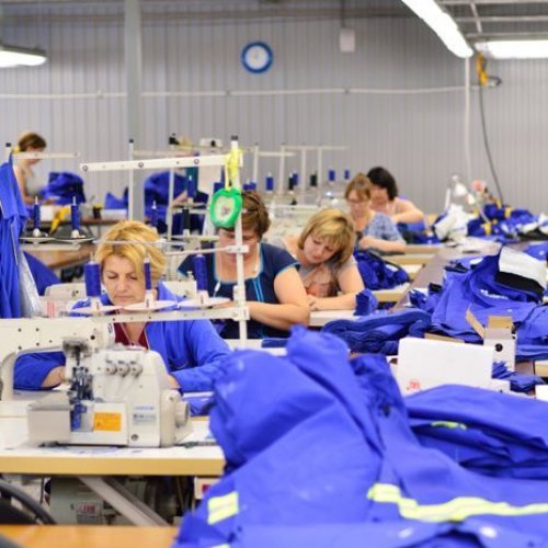 La producción textil se cayó un 17% por bajo consumo