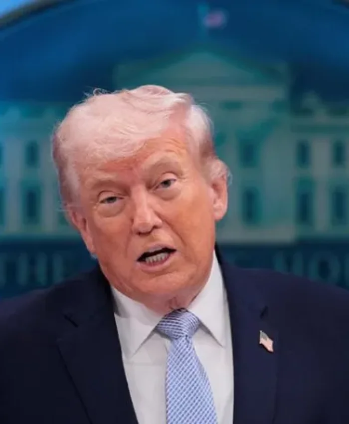 Donald Trump amenaza a Irán por el estrecho de Ormuz: «esta gente está mal de la cabeza»