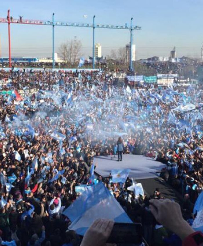 CFK presentó Unidad Ciudadana ante una multitud: «Necesitamos ponerle un límite a este Gobierno en las próximas elecciones”