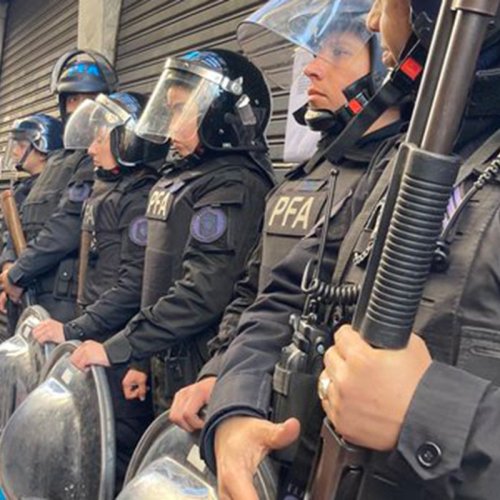 PERSECUCIÓN: la Policía Federal bloquea el ingreso a la Universidad de las Madres