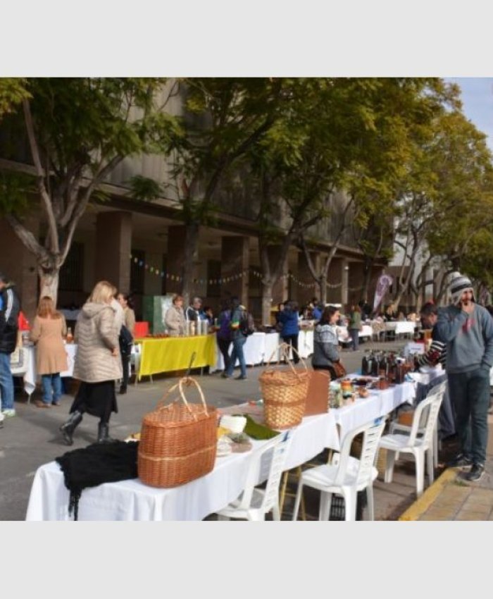 Vuelve la feria de la UNSJ