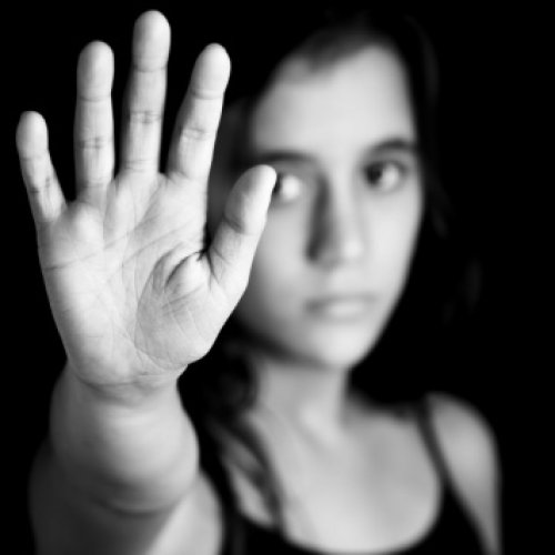 Cifra que alarma: en Argentina, nacen 3 mil bebes de niñas menores de 10 años por año