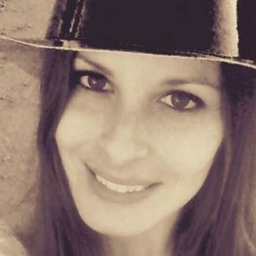 NIUNAMENOS: mataron a una joven a puñaladas