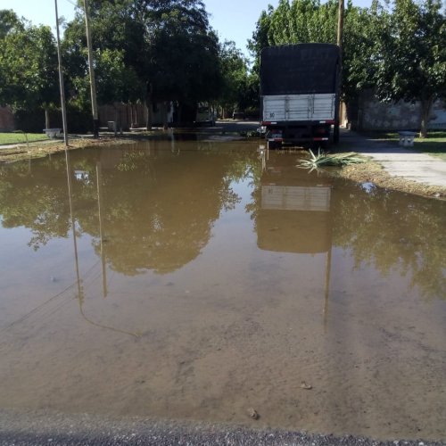 Rawson: calles inundadas tras las fuertes lluvias