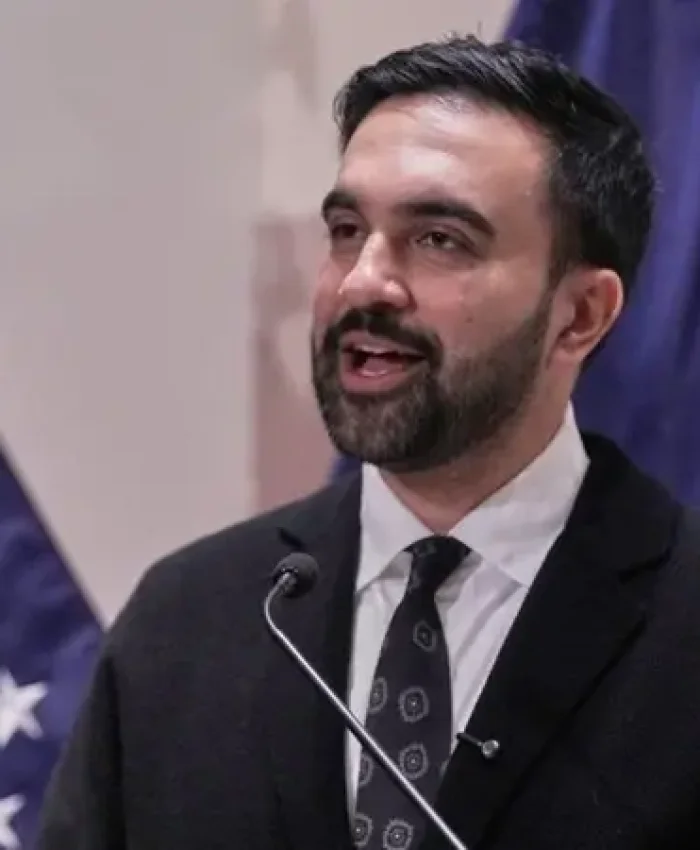 NUEVA YORK: Mamdami asumió y firmó tres decretos para atender la crisis de vivienda